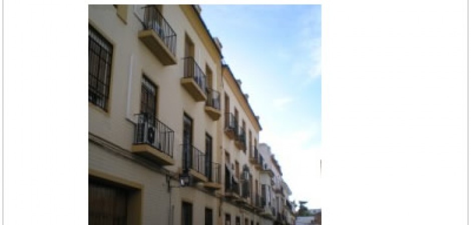 3 bedroom flat in centre of Cordoba...