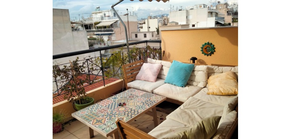 Cozy appartment in the center of Athens with huge terrace