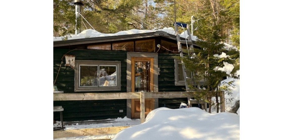 Appartement à Montréal et chalet au bord d'un lac