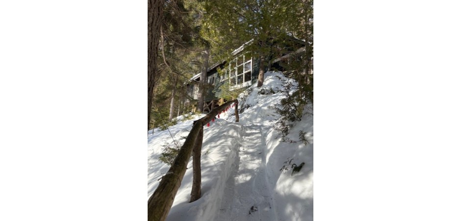 Appartement à Montréal et chalet au bord d'un lac