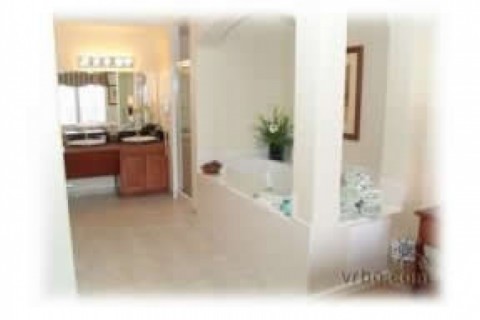 3BR Luxury Condo, Next to Walt Disn...