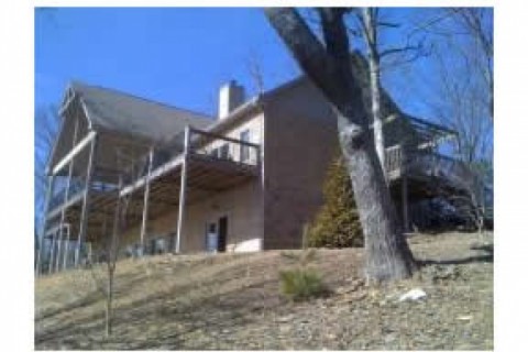 Large 3/3 on beautiful mountain rid...