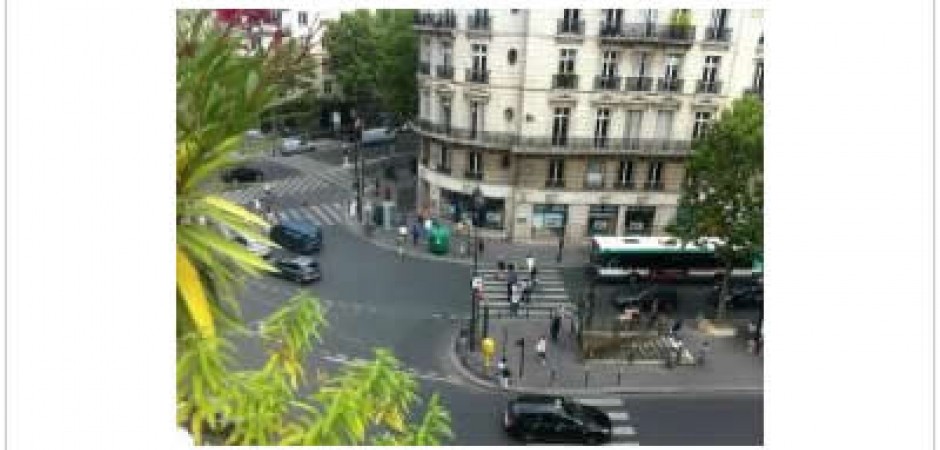 Nous sommes un jeune couple - Paris