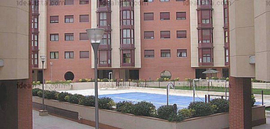 Apartamento de 3 dormitorios con piscina en Madrid