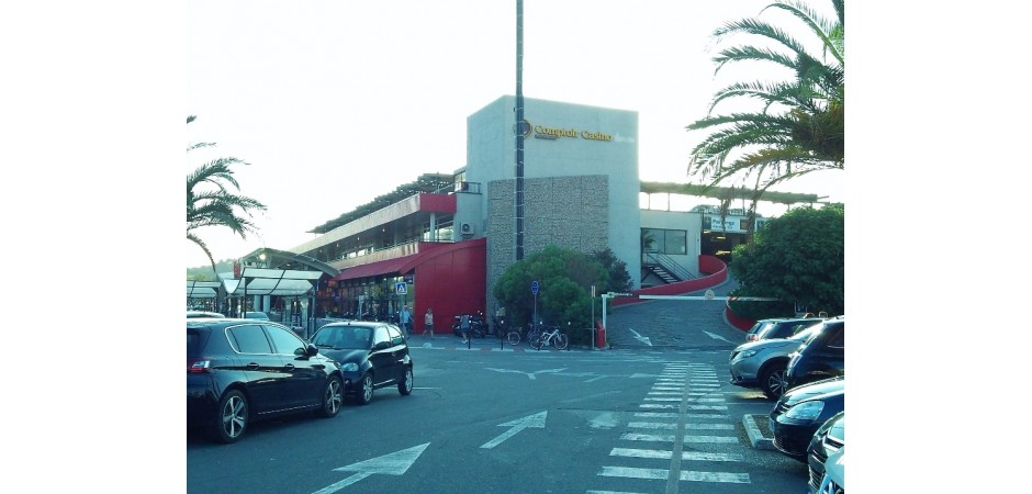 Studio de 21m2 à Villeneuve Loubet, vue sur la mer