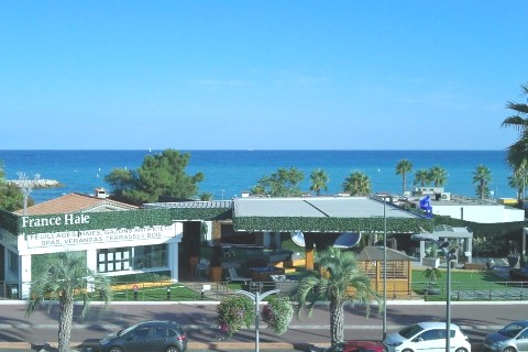 Studio de 21m2 à Villeneuve Loubet, vue sur la mer