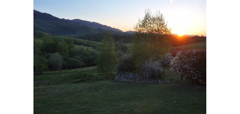 VILLA D'ARCHITECTE AVEC SPA / HAMMAM / VUE PYRENEES PRES DE PAU, LOURDES