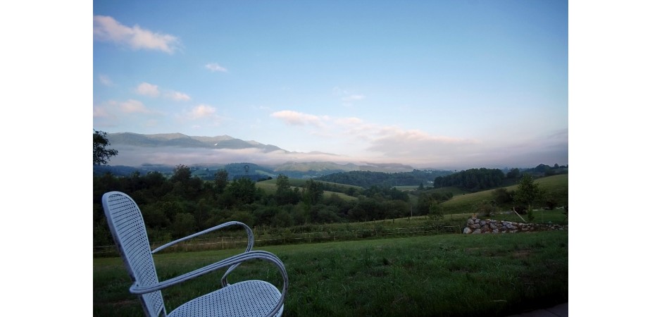 VILLA D'ARCHITECTE AVEC SPA / HAMMAM / VUE PYRENEES PRES DE PAU, LOURDES