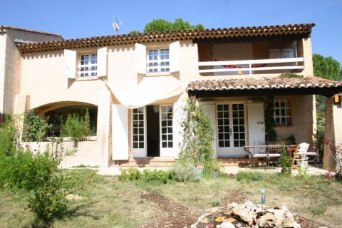 Maison à Aix en Provence, proche centre ville, vue Sainte Victoire