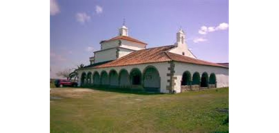 BONITA CASA EN ALMOHARÍN, CÁCERES