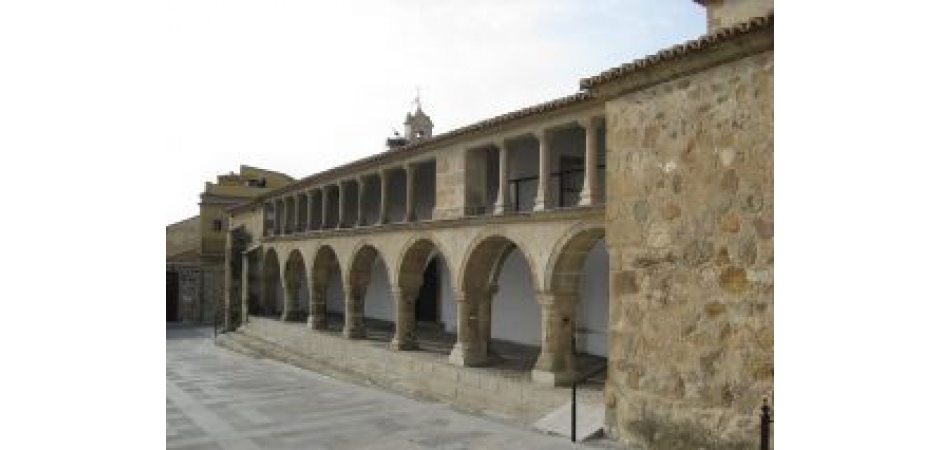 BONITA CASA EN ALMOHARÍN, CÁCERES