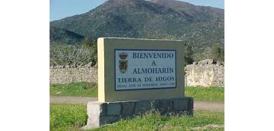 BONITA CASA EN ALMOHARÍN, CÁCERES