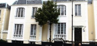 Bel appartement de 100m2 + terrasse de 30m2 dans une maison en plein Paris