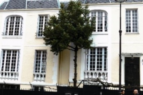 Bel appartement de 100m2 + terrasse de 30m2 dans une maison en plein Paris