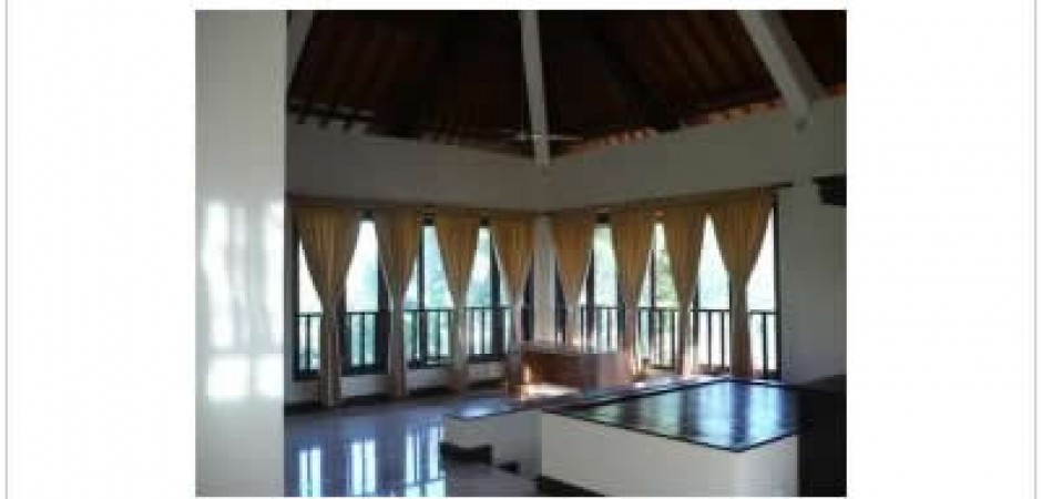 Luxury villa in the popular Bukit a...