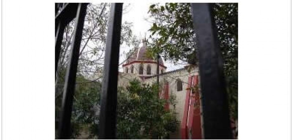 Casa pequeña de tres habitaciones,...