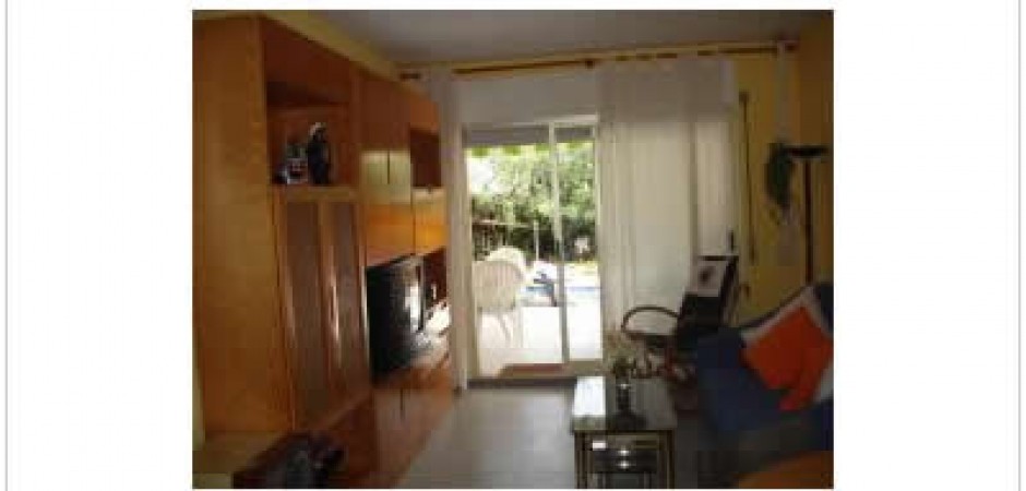 Apartamento junto a piscina con amp...