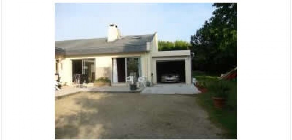 Maison de plein pied , sur 180 m² ...