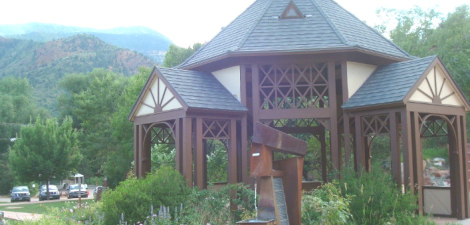  PIKES PEAK CABIN BY GARDEN OF THE GODS