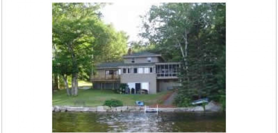 Comfortable Lakefront home in the "...