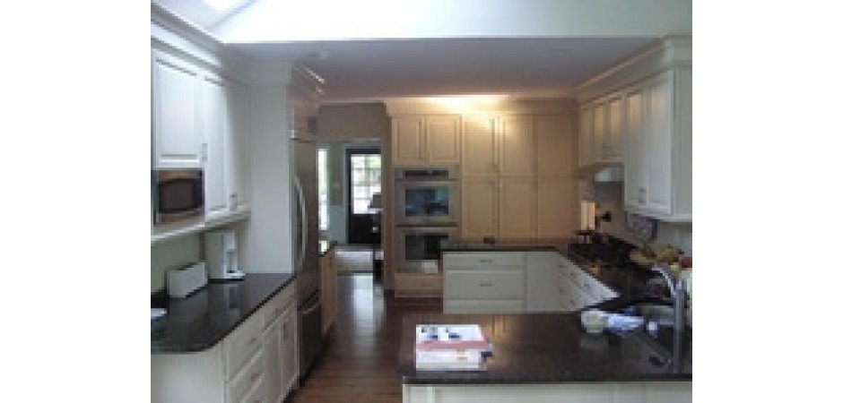 Warm 4 bed home w/ heated pool and hottub minutes from Washington DC