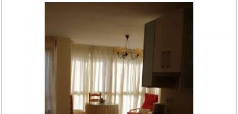 Apartamento con tres dormitorios, 1...