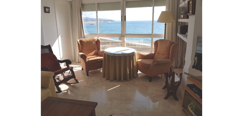 PISO LUJO PRIMERA LINEA DE PLAYA