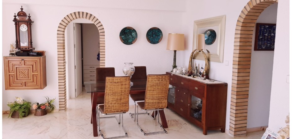 PISO LUJO PRIMERA LINEA DE PLAYA