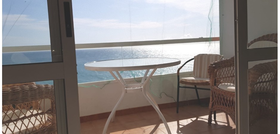 PISO LUJO PRIMERA LINEA DE PLAYA