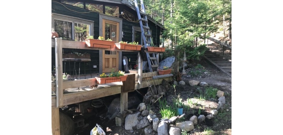 Appartement à Montréal et chalet au bord d'un lac