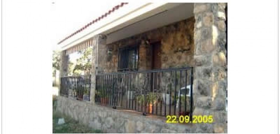 Casa /Chalecito, en zona residencia...