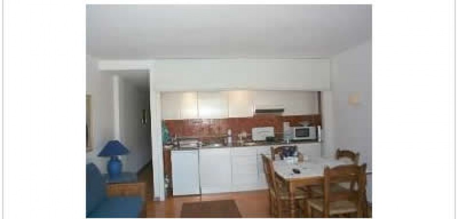 Es un apartamento de una habitacion...