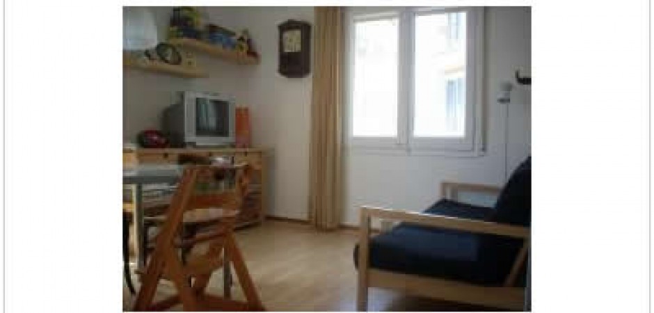 Small flat/apartment in Gràcia are...