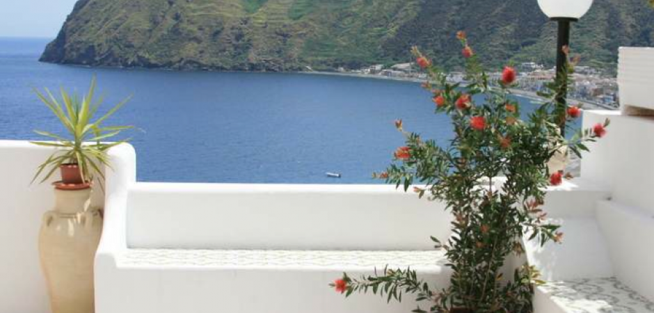 Villa sur l'île de Lipari en Italie