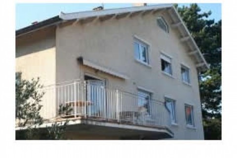 Villa sur 1000 m² de terrain arbor...