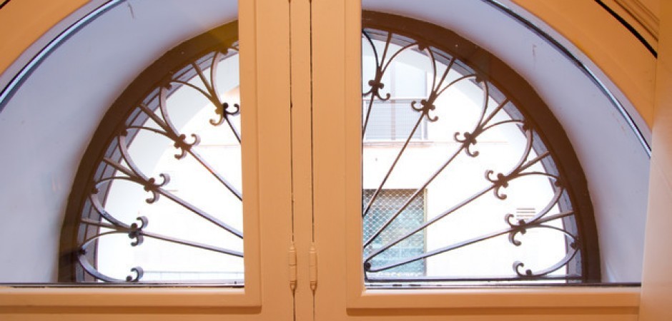 Centro historico de Madrid, apartamento con tres balcones