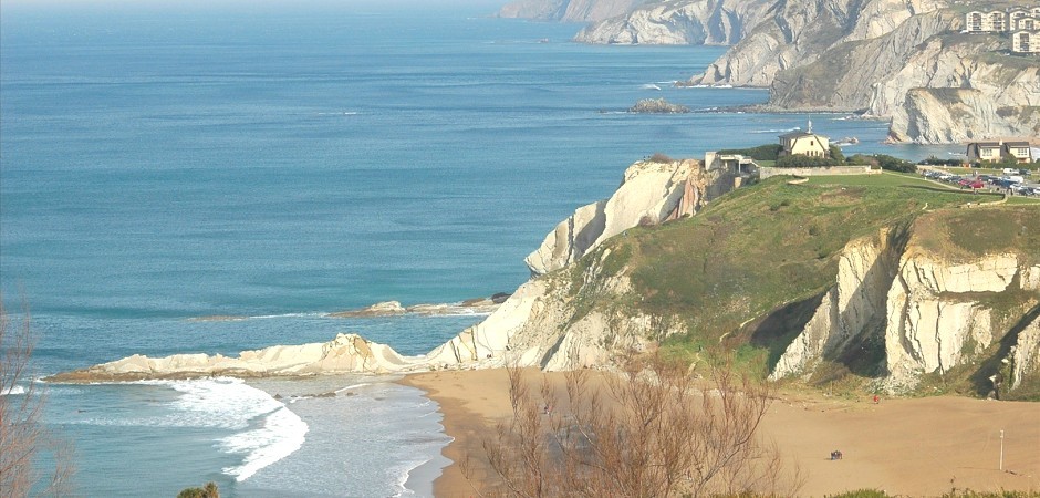 Appt rénové sur la falaise