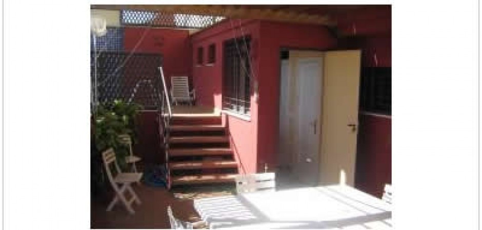 Vivienda duplex de 214m2 mas dos te...