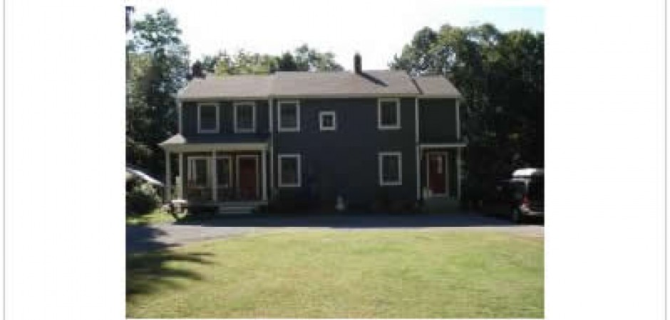 3 bedroom, 2  1/2 bath, 1 acre, pri...