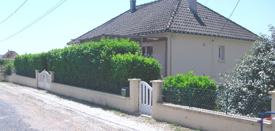  Maison avec piscine chauffée : Corrèze proche du Lot et de la Dordogne