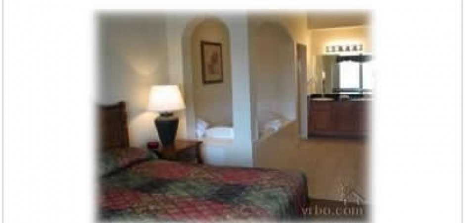 3BR Luxury Condo, Next to Walt Disn...