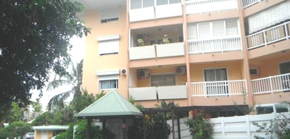 APPARTEMENT T3 AVEC BALCON ET TERRASSE