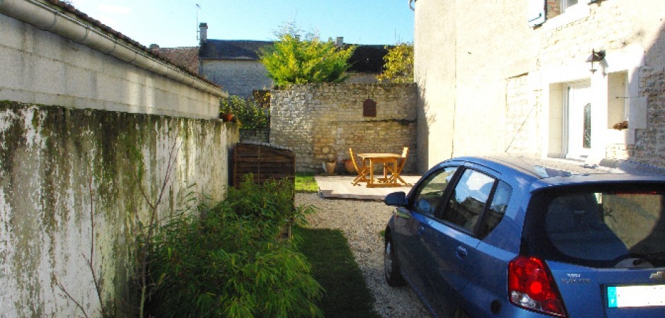 Charmante maison en pierre de 120 m2, située en Normandie à 20 min de Caen, des plages et du Pays d'Auge