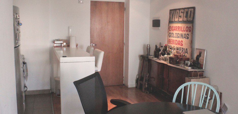 Lightfull apartment in Palermo Holl...