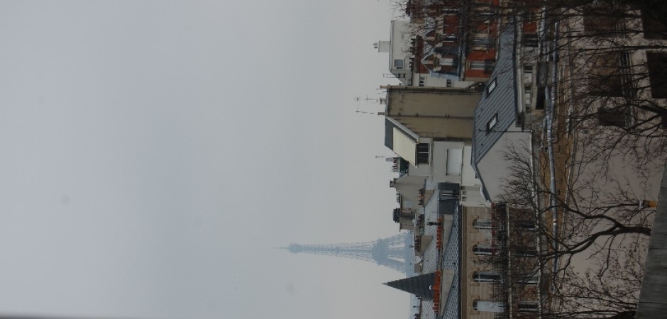Appt parisien avec vue sur la Tour Eiffel