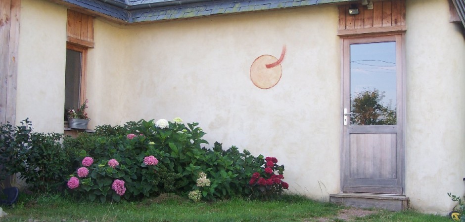 Maison écologique au coeur d'un grand verger