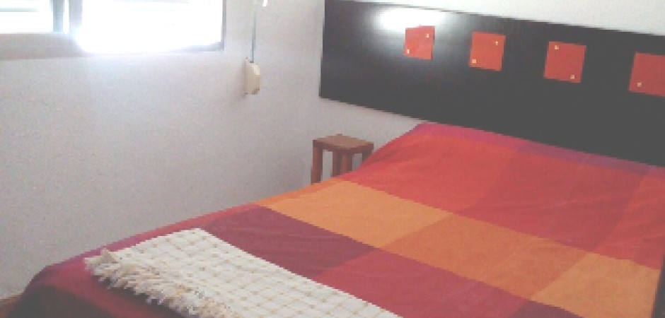 JUNTO A LA PLAYA, EN LA COSTA TROPICAL DE ANDALUCÍA, APARTAMENTO CON 3 DORMITORIOS