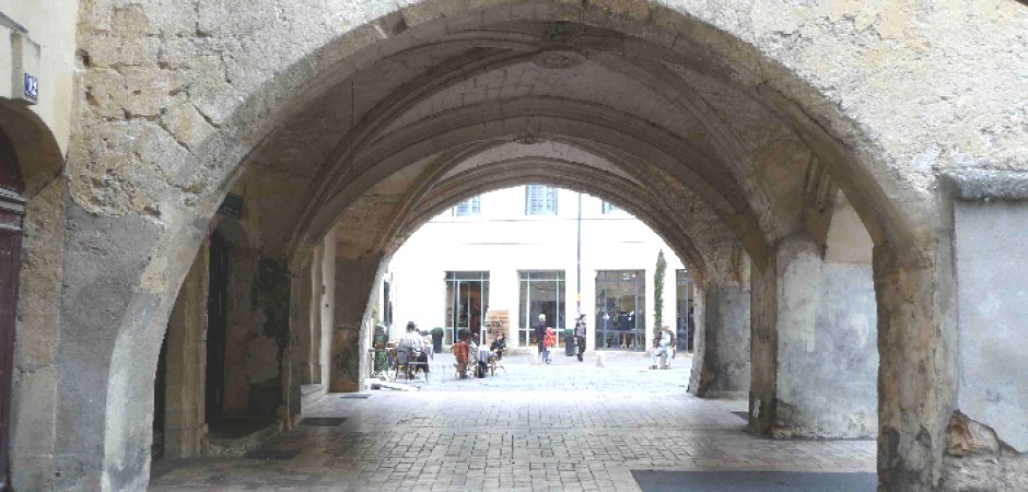 Appt ancien dans le Languedoc