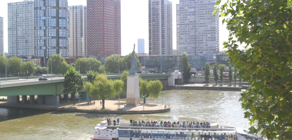 Appt parisien avec vue sur la Seine