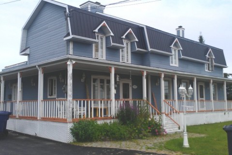 Maison à Terrebonne au Canada